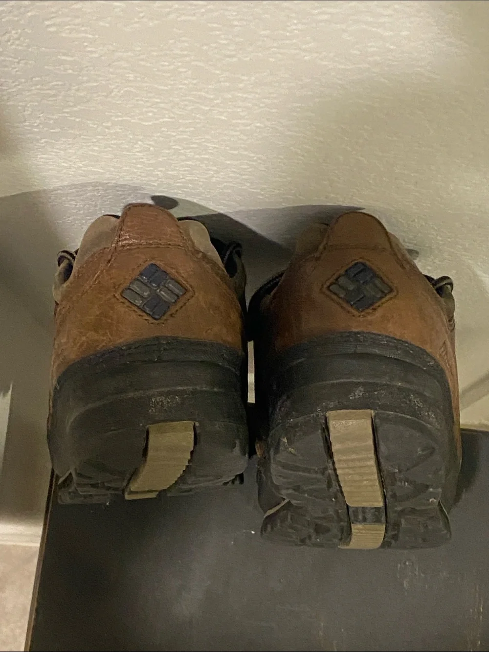 Columbia Brown and Black Waterproof Men's 9 shoes